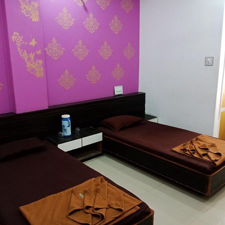 Hotel Sahara Palace Bhuj Ngoại thất bức ảnh