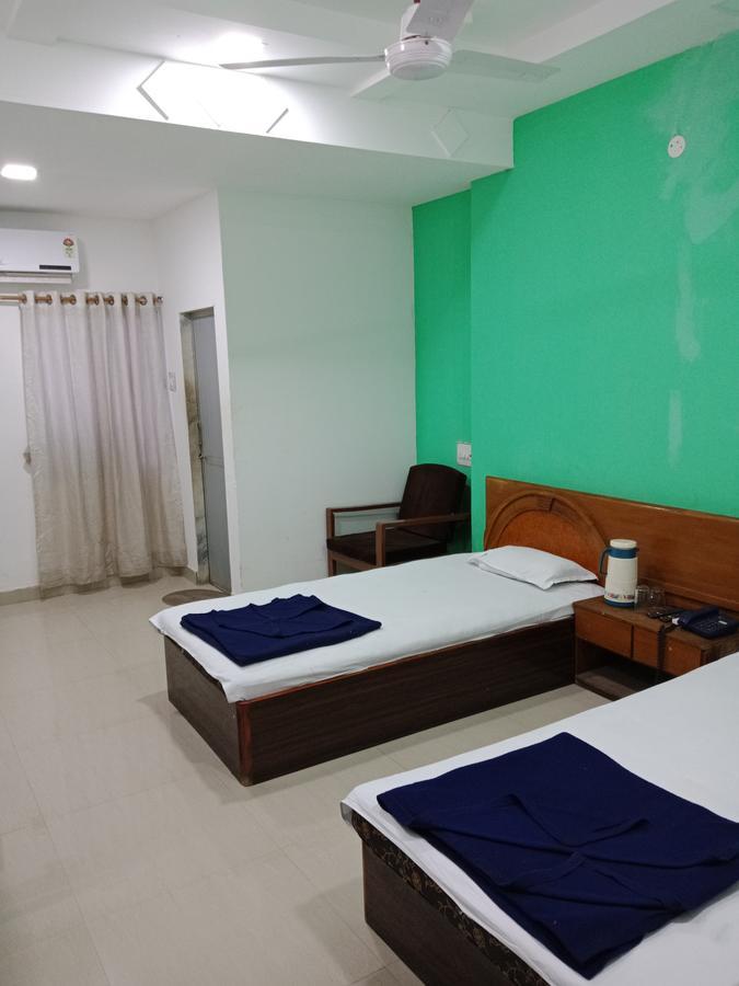 Hotel Sahara Palace Bhuj Ngoại thất bức ảnh