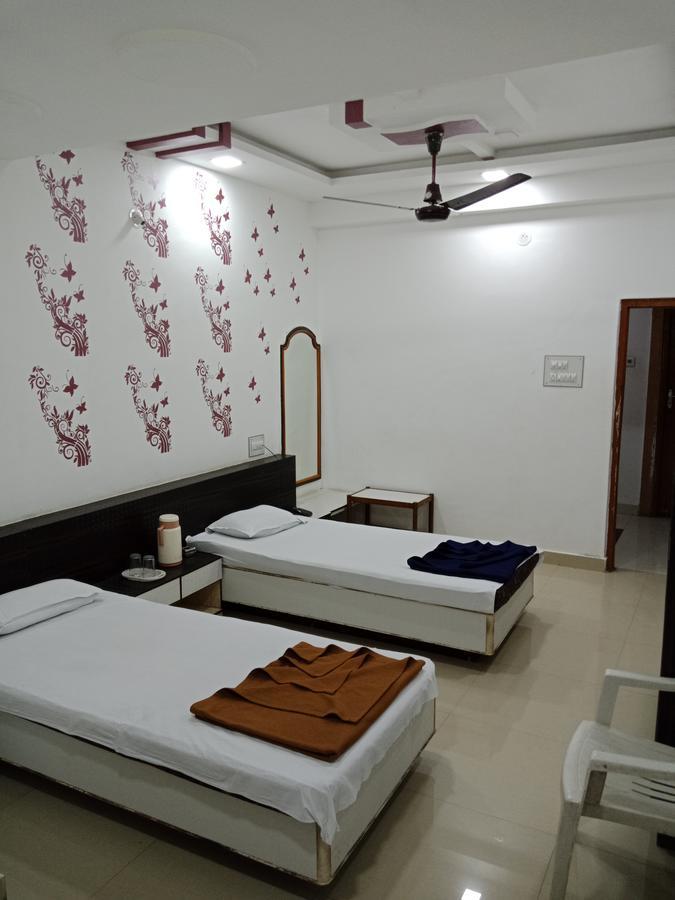 Hotel Sahara Palace Bhuj Ngoại thất bức ảnh